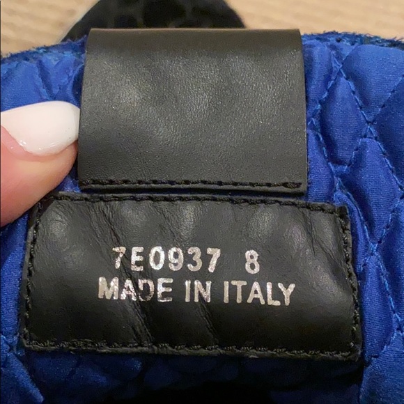 π₯HPπ₯SOLDFENDI MENS VELVET WEBBED DRESS SNEAKERS - Picture 5 of 8